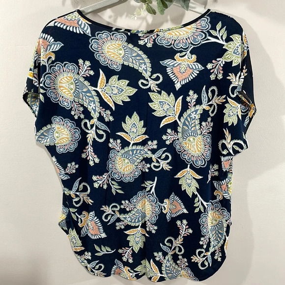 LOFT Navy Paisley Print Cap Sleeve Mixed Media Blouse XS - Picture 2 of 11